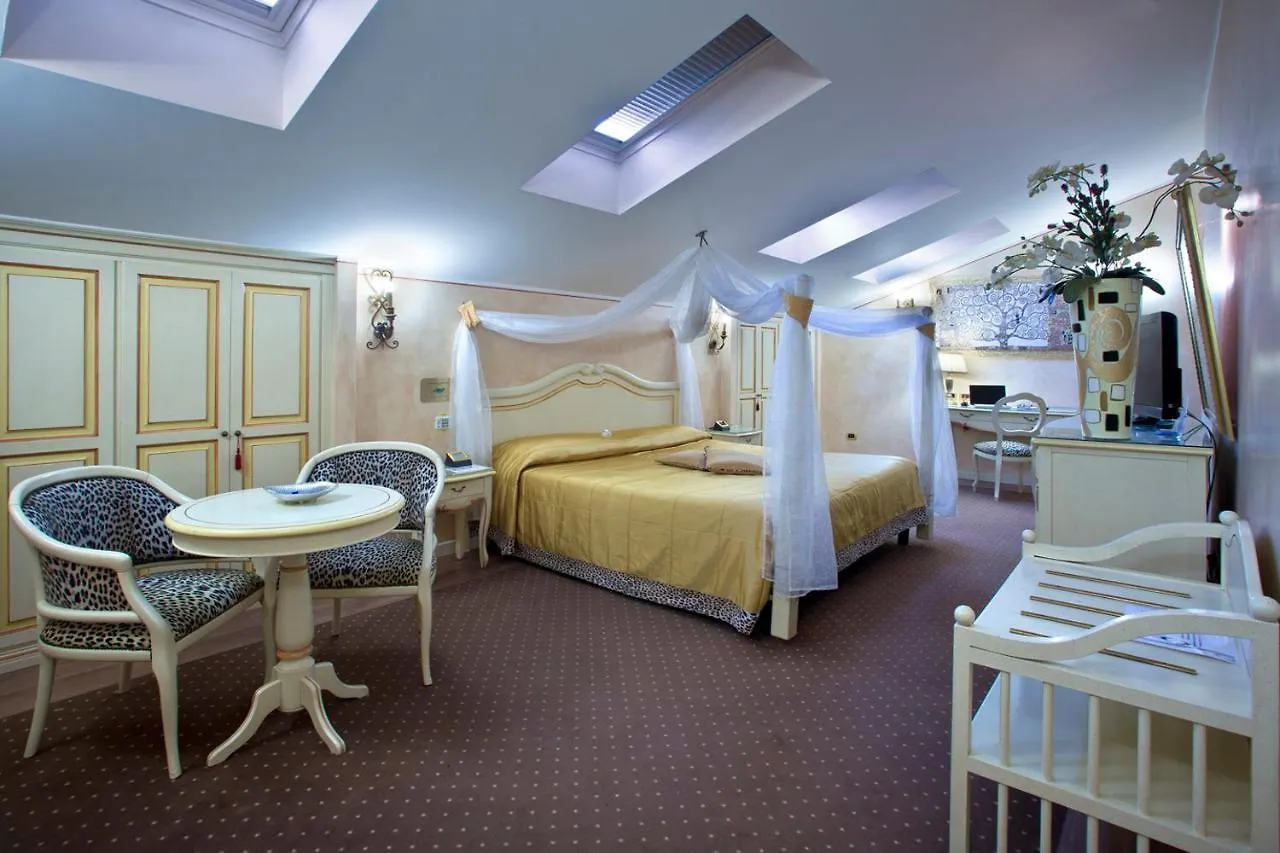 Vip'S Motel Luxury Accommodation & Spa Lonato Italië